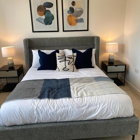 Comfortable Double Room & Single Room In Vibrant Hatfield Neighbourhood المظهر الخارجي الصورة