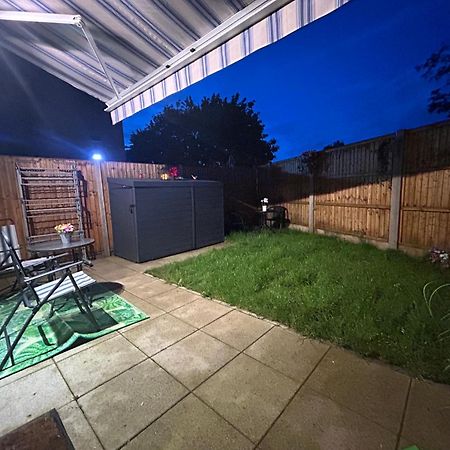 Comfortable Double Room & Single Room In Vibrant Hatfield Neighbourhood المظهر الخارجي الصورة
